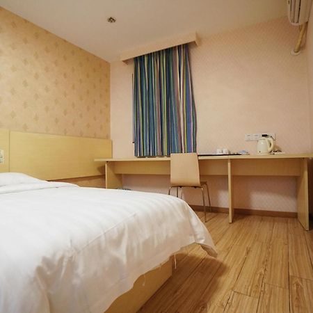 Jia Mei Xin Holiday Hotel Baiyun Airport Branch Kanton Zewnętrze zdjęcie