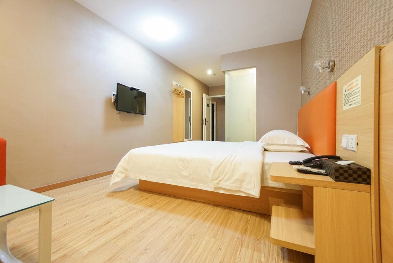 Jia Mei Xin Holiday Hotel Baiyun Airport Branch Kanton Zewnętrze zdjęcie