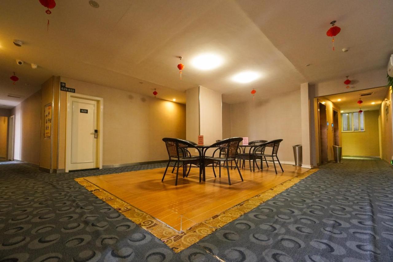 Jia Mei Xin Holiday Hotel Baiyun Airport Branch Kanton Zewnętrze zdjęcie