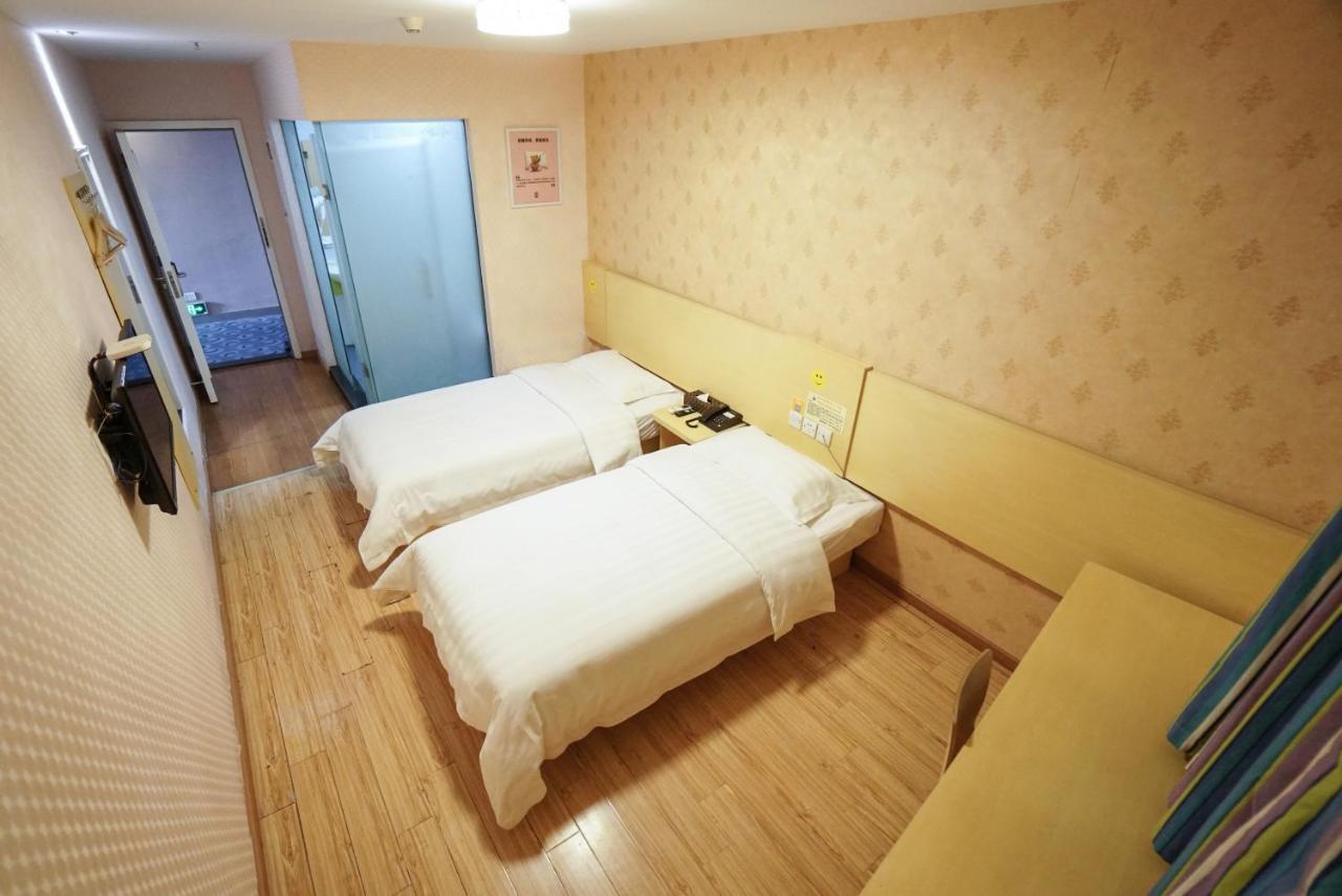 Jia Mei Xin Holiday Hotel Baiyun Airport Branch Kanton Zewnętrze zdjęcie